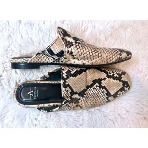 Aquatalia Snake Print Leather Rylee Slip-on Flats - Size 10 - Preowned